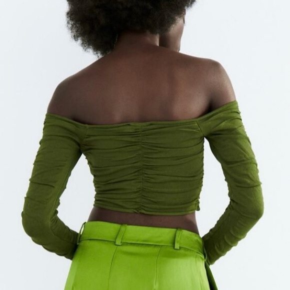 Zara NWOT Olive Green Ruched Long Sleeve Top - Picture 8 of 9